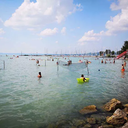 In 31292 * Balatonvilágos