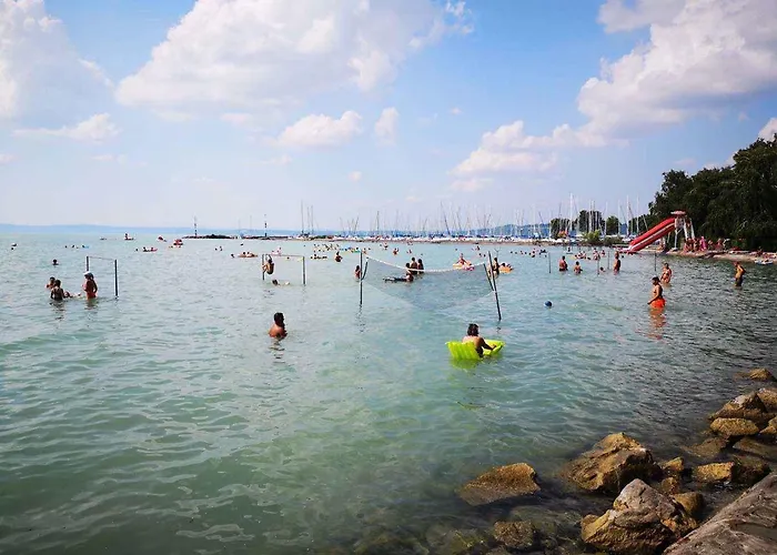 In 31292 * Balatonvilágos